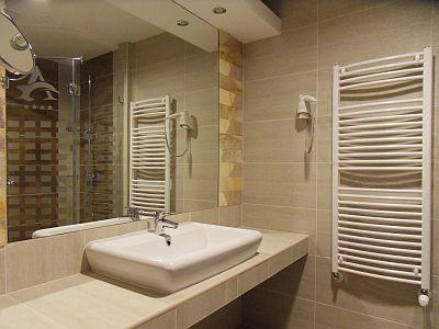 Elegant bathroom at Hajduszoboszlo Atlantis Wellness Hotel - ✔️ Atlantis Hotel**** Hajdúszoboszló ✔️ Discount Spa Hotel 