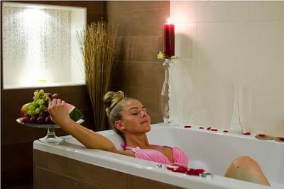 Wellness Hotel Gyula - aroma bath in the new 4 star hotel in Gyula - Wellness Hotel**** Gyula - wellness hotel in Gyula on affordable prices, close to the Castle Bath