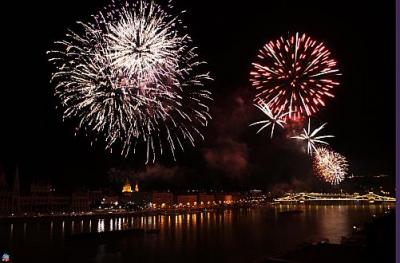 Fireworks in Budapest on 20 August - Novotel Budapest Danube with panoramic view to the Danube - Hotel Novotel Budapest Danube**** - Novotel Danube Budapest