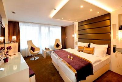 Room with balcony at cheap prices in Residence Hotel Siofok at Lake Balaton - ✔️ Hotel Residence**** Siófok ✔️ Wellness hotel in Siófok