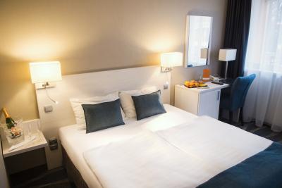 4* double room in the Hotel Azur Siofok at affordable price - Hotel Azur Siofok**** - wellness hotel in Siofok in Hungary