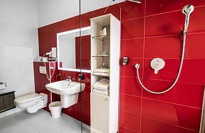 Bathroom in Wellness Hotel Rubin - accommodation in Budapest - Budapest - Rubin - Bathroom - ✔️ Rubin Wellness Hotel Budapest ✔️ Discounted Rubin Hotel